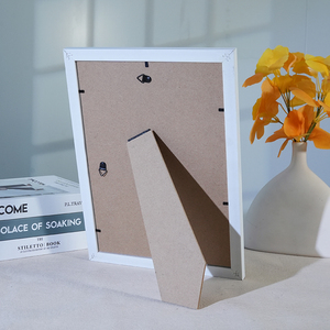 Портативная фоторамка из смолы формата А4 для декора стен, доступна оптом со склада - Product Image 3