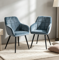 Chaise de salle à manger en velours nordique avec accoudoirs, mobilier de maison, chaise d'appoint rembourrée, pieds en métal noir, chaise d'appoint pour salon