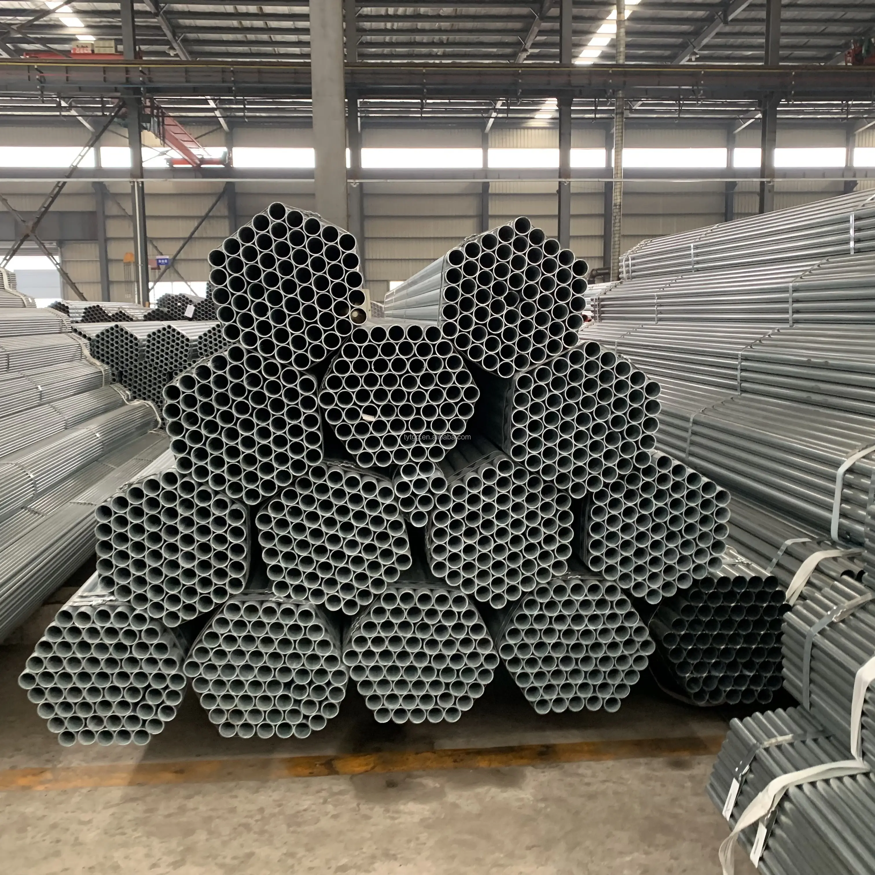 Round Welded Steel Tube GI Pipe 2 Inch Galvanized Pipe