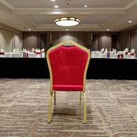 Restaurant de haute qualité bon marché en gros, salle de banquet, chaise d'hôtel de banquet empilable en fer moderne