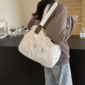 กระเป๋าถือผ้าแคนวาสสไตล์เกาหลีความจุขนาดใหญ่/กระเป๋าสะพายไหล่ ดีไซน์ใหม่ทันสมัย น้ำหนักเบา เหมาะสำหรับการเดินทางและการช้อปปิ้ง - Product Image 6