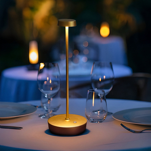 Lámparas de Mesa LED Modernas de Diseño Clásico en Dorado Arena y Negro, Inalámbricas, con Batería, Regulables, Control Táctil, para Cenas, Restaurantes, Interiores - Product Image 1