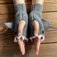 Gants de Crocodile tricotés chauffant 3D tasse de bière plaine acrylique dessin animé extérieur drôle forme de requin demi-doigt gants mitaines cadeau