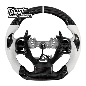 Volante de Fibra de Carbono Personalizado 500 F para la Serie IS IS250 IS350 2015-2024 con Cuero Perforado Blanco - Product Image 1