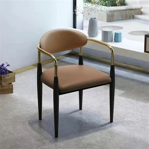 Chaise de salle à manger de luxe légère italienne chaise d'art moderne minimaliste pour la maison en cuir dossier de restaurant chaise de négociation d'hôtel de loisirs - Product Image 2