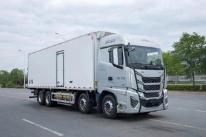 Camion frigorifique au gaz naturel Foton Auman EST, camion frigorifique de 8 à 12 mètres avec une capacité de charge de 18 à 20 tonnes - Product Image 4