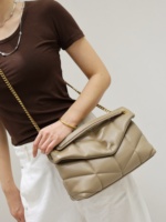 Sac hobo à rabat matelassé en cuir d'agneau véritable, couleur kaki clair, avec chaîne dorée antique vintage, grande capacité, pour femme, usage quotidien