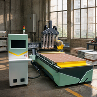 Machine de gravure CNC multi-broches pour le bois avec table à vide, transmission par engrenages, contrôle Mach3 NC Studio PLC