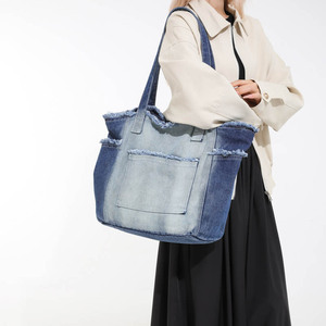 Bolso tote vaquero de moda transfronterizo con borlas, informal, de gran capacidad, para hombro y axila, con forro de poliéster - Product Image 3