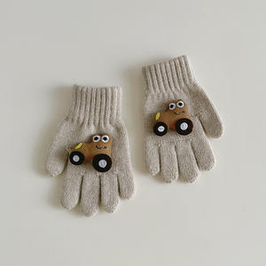 Vente en gros de gants d'hiver mignons et chauds <span class=keywords><strong>pour</strong></span> enfants gants de doigt en forme de <span class=keywords><strong>voiture</strong></span> en 3D tricotant des sports quotidiens <span class=keywords><strong>pour</strong></span> le cyclisme et le ski - Product Image 3