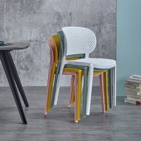 Vente en gros de chaises roses pour table à manger industrielle Chaises minimalistes mignonnes de style baroque en plastique Pp Back Chaise en plastique