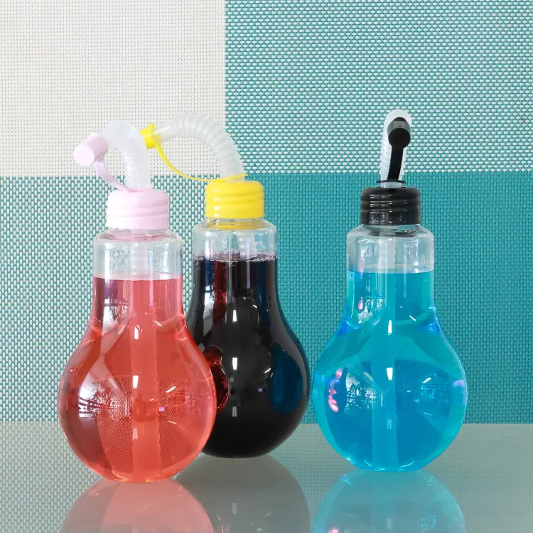 एलईडी चमकती लाइट बल्ब के आकार कार्निवल के लिए पुआल पानी कप रस पानी पेय की बोतल