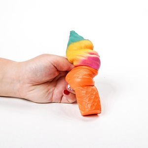 ของเล่นบีบคลายเครียด JO New Emulating Pu ไอศกรีมสามสี บีบแล้วคืนตัวช้า - Product Image 2