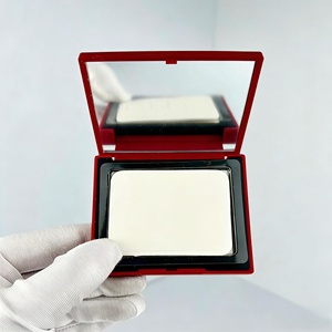 Venta directa de fábrica de la base de maquillaje en polvo más vendida en color rojo. Maquillaje absorbente de aceite y resistente a desgarros para cosméticos femeninos. - Product Image 3
