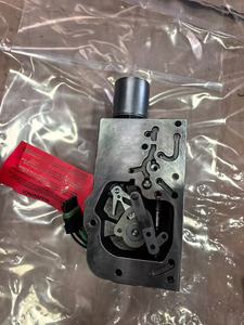 Pompe hydraulique et commande Dynapac pour rouleau compresseur 4700380830 et 4700938170 - Product Image 1