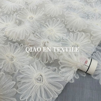 Tissu en tulle brodé 3D avec des fleurs de marguerite, 100% polyester, robes de mariée et robes de soirée