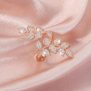 T0079 Anello da Cocktail Placcato Oro Rosa con Cristalli e Strass a Forma di Pianta per Donne, Anelli Eleganti da Matrimonio - Product Image 2