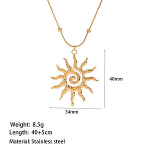 Nouveau style Collier pendentif soleil avec perles en céramique et chaîne à maillons, ensemble de bijoux de luxe léger, de niche, haut de gamme et sophistiqué, idéal comme cadeau - Product Image 2