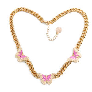 Nueva Tendencia: Collar de Mariposa Esmaltada con Cadena Cubana Chapada en Oro, Joyería de Diseño de Lujo Versátil para Mujer - Product Image 1