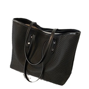 กระเป๋าโท้ทผู้หญิงใหม่กระเป๋าสะพายไหล่อินเทรนด์และมีสไตล์ความจุขนาดใหญ่กระเป๋าใต้วงแขน - Product Image 5