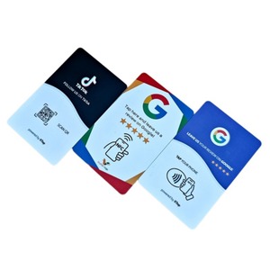 Carte NFC personnalisable en PVC pour avis sur les réseaux sociaux, Google, TikTok, pour les commandes de restaurants et le contrôle d'accès électronique - Product Image 1