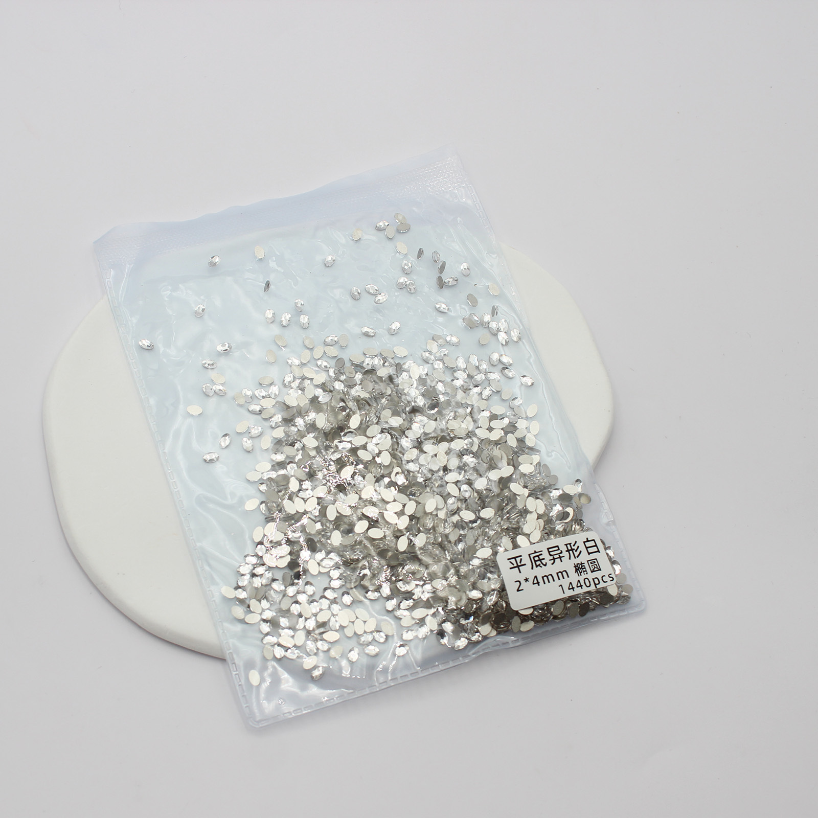 Oval 2*4mm [1440 pieces]