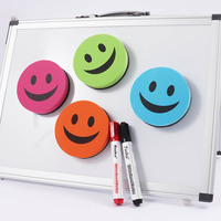 FOSKA – Lot de 12 effaceurs magnétiques ronds multicolores en EVA, motif visage mignon, pour tableau blanc, fournitures de bureau et scolaires pour enseignants