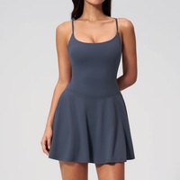 Robe de tennis ajustable à dos croisé, robe d'entraînement 2-en-1 à col rond avec short intégré pour femme, yoga, course à pied