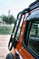 Échelle latérale Tank 300, simple et élégante, un accessoire indispensable pour le tout-terrain extrême