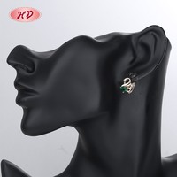 Boucles d'oreilles oiseau en or 18 carats à la mode avec accents de Zircon pour cadeau matériau principal alliage Hengdian gros déclaration bijoux de mode