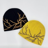 Gorros de punto jacquard gráficos sin puño al por mayor con MOQ bajo, gorros personalizados de diseñador