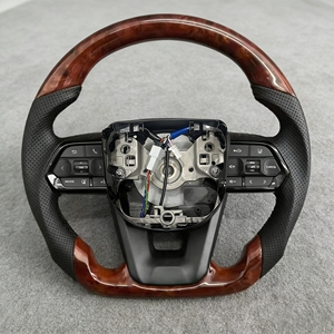 Volant de direction en gros adapté aux modèles <span class=keywords><strong>Toyota</strong></span> 4Runner, Mark X, série C-HR, Hilux Vigo, Hiace, Prius, Celica, RAV4, Innova, Crown, Vitz, LC100 - Product Image 1