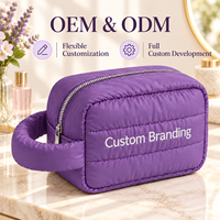 Sac de maquillage imperméable en nylon matelassé violet avec logo personnalisé, organisateur de cosmétiques de voyage avec poignée latérale et fermeture éclair, OEM ODM en gros