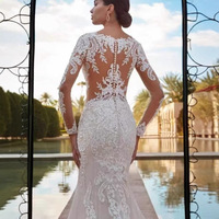 Gaun renda model fishtail baru untuk musim semi dan gugur, cocok untuk pernikahan sederhana, sangat cantik. perjalanan luar ruangan