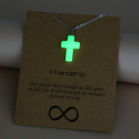 Collar de Joyería Luminoso para Mujer con Colgante de Piedra en Forma de Estrella, Gota de Agua, Bala, Cruz y Corazón que Brilla en la Oscuridad, Venta al por Mayor