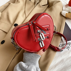 New Designs <strong>Women</strong> Chain <strong>Bags</strong> Wholesale <strong>Small</strong> PU Leather Messenger <strong>Bag</strong> Mini Cute Girls Heart Cross Body <strong>Shoulder</strong> <strong>Bag</strong> for Girls - Product Image 3
