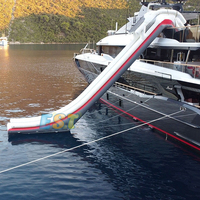 Glissière d'eau de flottement gonflable géante commerciale de glissière d'eau pour le bateau de yacht avec le ponton de piscine