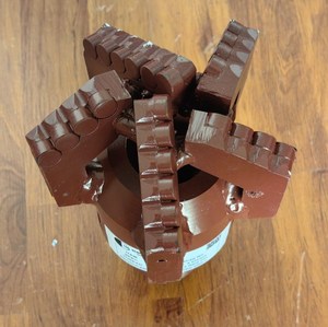 Outils de <span class=keywords><strong>forage</strong></span> géothermique 5 lames PDC Cutters 145mm Drag Bit à faible coût - Product Image 3
