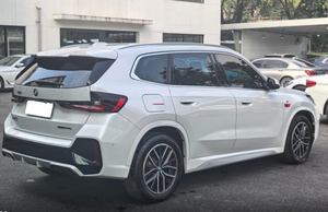 BMW IX1 2024 Usado, EDrive25L, Paquete MSport, Eléctrico, 204hp, 5 Asientos, Volante a la Izquierda, Tracción Delantera, SUV Compacto, 510km de Autonomía, Pintura Original de Fábrica - Product Image 4