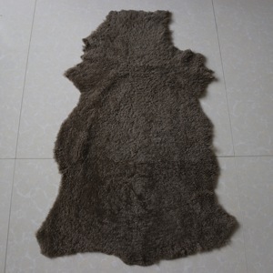 100% <span class=keywords><strong>vera</strong></span> nuova zelanda pelli <span class=keywords><strong>di</strong></span> <span class=keywords><strong>pecora</strong></span> con peli ricci corti <span class=keywords><strong>di</strong></span> alta qualità pelo riccio tessuto in <span class=keywords><strong>pelle</strong></span> <span class=keywords><strong>di</strong></span> <span class=keywords><strong>pecora</strong></span> per indumento tessile per la casa - Product Image 3