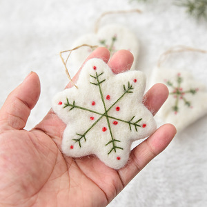 Mini Wool Felt Christmas <b>Ornaments</b> Set 3D Handmade Snowflake Tree <b>Heart</b> Pendants for Xmas Party Table Gift Decorations - Product Image 2