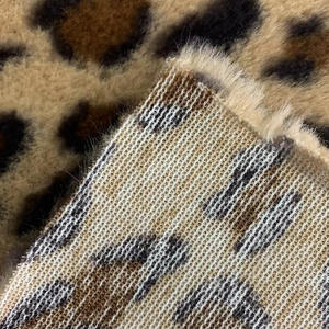Fausse fourrure de <span class=keywords><strong>lapin</strong></span> imprimé léopard pour la confection de vêtements - Product Image 4