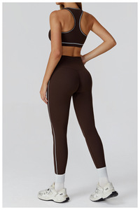 En Gros Ensemble de Yoga Actif pour Femmes : <span class=keywords><strong>Veste</strong></span> Zippée Ample à Col Montant et Legging <span class=keywords><strong>Taille</strong></span> Haute pour Sports de Plein Air, Gym et Fitness - Product Image 5