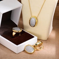Nouveauté très demandée : Collier « Grande Baignoire » entièrement serti de diamants et Boucles d'oreilles de luxe ovales plaquées or en argent S925, serties de diamants, tendance