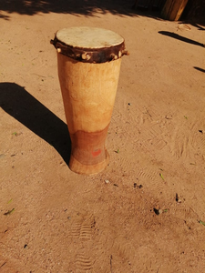 Tambor Africano Tradicional de Madera, Djembé Hecho a Mano para la Escuela, Bandas y Actuaciones en Escenario - Product Image 2