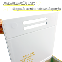 Boîte cadeau personnalisée en gros avec logo, poignée en forme de ceinture, doublure en papier doré, pour cadeaux haut de gamme