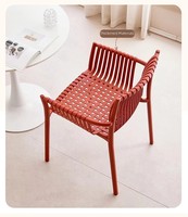 Chaise de salle à manger empilable en plastique épais de style nordique minimaliste, siège de loisirs pour la maison, le café, le balcon, le jardin extérieur
