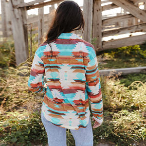 Camicie e Bluse da Donna con Motivo Azteco Occidentale, Colletto e Maniche Lunghe, Primavera-Autunno 2026 - Product Image 4