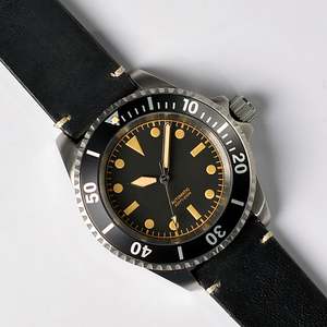 Montre de plongée automatique mécanique NH38 rétro lumineuse en acier inoxydable avec verre saphir 20 ATM, faible MOQ personnalisé, pour homme, en vente - Product Image 6