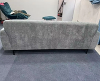 Canapé de loisirs carré convertible trois places de haute qualité, rembourré en éponge et recouvert de tissu, avec pieds en fer, pour hôtels et salons